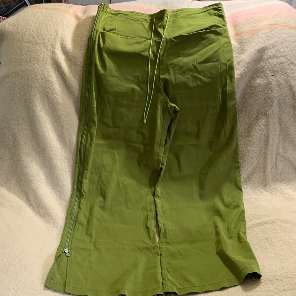 Olive Green Women's Capris with Side Zipper